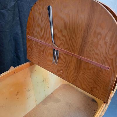 Vintage Redmon woven wood picnic basket with accessories