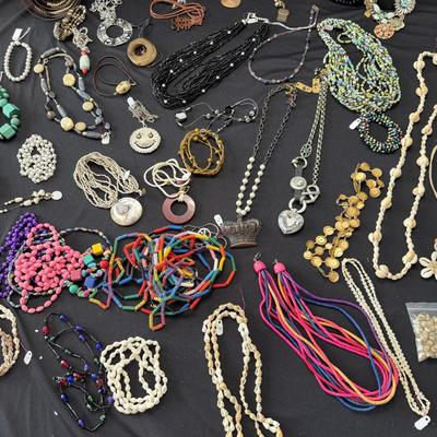 Sale Photo Thumbnail #16: Lot of Necklaces
