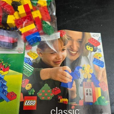 Vintage 80's LEGO set with table and LEGO Blocks - LEGO System 6453 Com-Link Cruiser - LEGO System 5925 Pontoon Plane & MORE!!