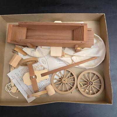 Vintage Craft Master Wagons of the "Old West" Covered Wagon model kit with covered wagon scene Schwan's 2001 "O...
