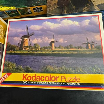 8 vintage puzzles - Encore - Kodak Color - Milton Bradley - York - and others !