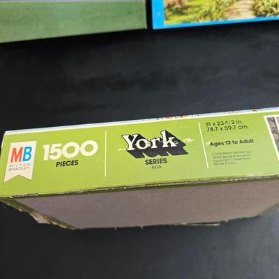 8 vintage puzzles - Encore - Kodak Color - Milton Bradley - York - and others !