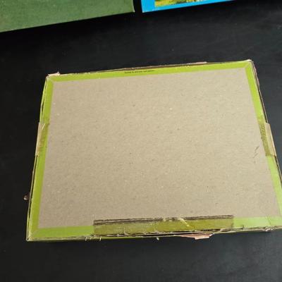 8 vintage puzzles - Encore - Kodak Color - Milton Bradley - York - and others !