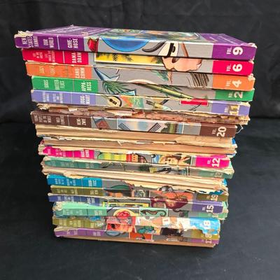 20 Volumes of the Funk & Wagnalls Dictionary for Young People set, part of the Standard Treasury of Learning series.