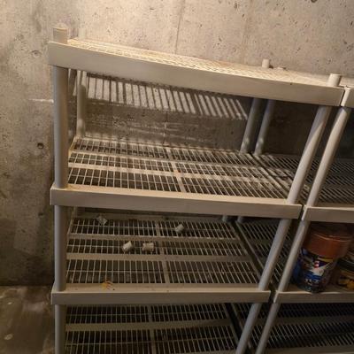 Plastic shelf storage unit (2 of 2)