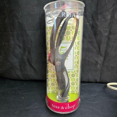 Vintage Ronson Cook 'n' Stir blender Model MK-2 - with an original Silvermark toss & chop salad chopper kitchen utensil....