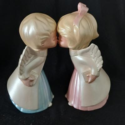 Twe sets of ceramic kissing angels