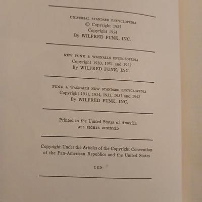 Vintage Funk & Wagnalls Universal Standard Encyclopedia set books copyright 1955