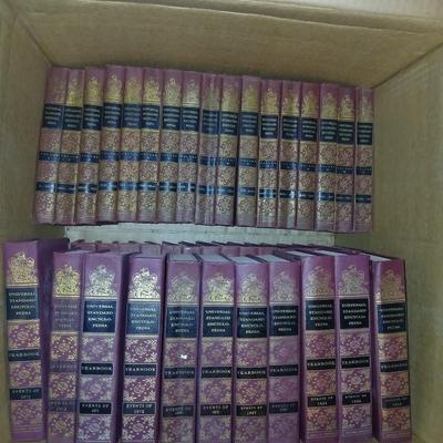 Vintage Funk & Wagnalls Universal Standard Encyclopedia set books copyright 1955