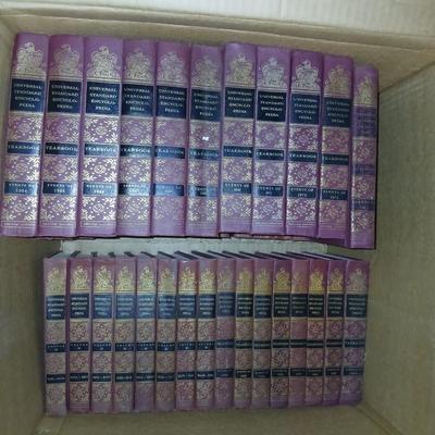 Vintage Funk & Wagnalls Universal Standard Encyclopedia set books copyright 1955