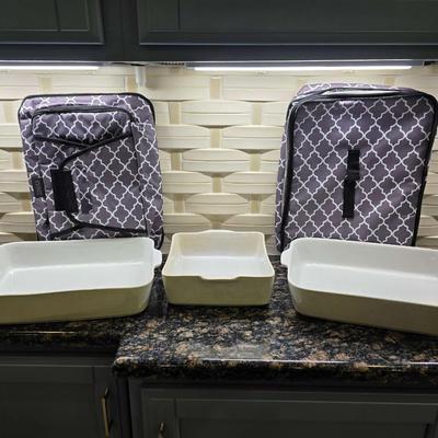 Sale Photo Thumbnail #102: Lot of 3 Williams Sonoma "California" baking casserole dishes with 2 carriers (carriers are not WS brand). You are bidding on the lot meaning you must pay for and take the entire lot.