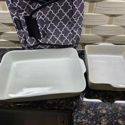 Sale Photo Thumbnail #103: Lot of 3 Williams Sonoma "California" baking casserole dishes with 2 carriers (carriers are not WS brand). You are bidding on the lot meaning you must pay for and take the entire lot.