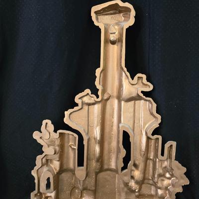 Two-Piece Homco Roman Ruins wall decor and a wall shelf