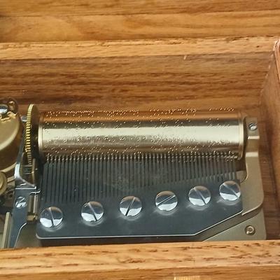 Wooden musical box with an inlay design of a flying pheasant - Sankyo Orpheus music box movement - Sherm Pehrson "Early Morning...