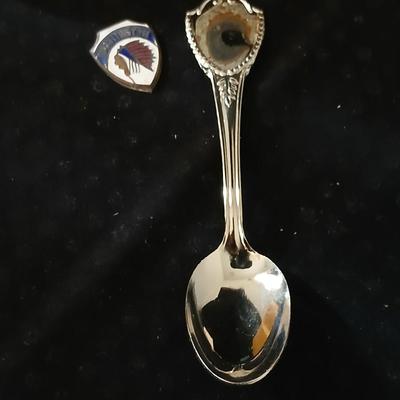 Small collectible souvenir spoons - Montana - Sterling marked New Orleans - Hawaii - and more