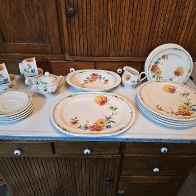Noritake Versatone Asian Bouquet pattern - 4-piece place setting Plates with oval bowl, sugar & creamer, platter & mugs