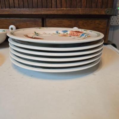 Noritake Versatone Asian Bouquet pattern - 6-piece place setting with plates, oval bowl, sugar & creamer, platter & mugs