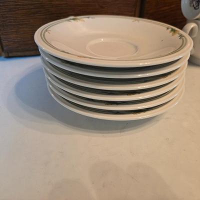 Noritake Versatone Asian Bouquet pattern - 6-piece place setting with plates, oval bowl, sugar & creamer, platter & mugs