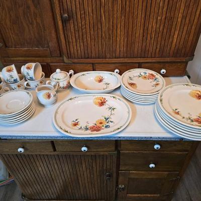 Noritake Versatone Asian Bouquet pattern - 6-piece place setting with plates, oval bowl, sugar & creamer, platter & mugs