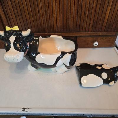 Holstien cow cookie jar - Villeroy & Brooch collectible plate - Cow napkin holder - creamer and more
