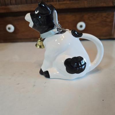 Holstien cow cookie jar - Villeroy & Brooch collectible plate - Cow napkin holder - creamer and more