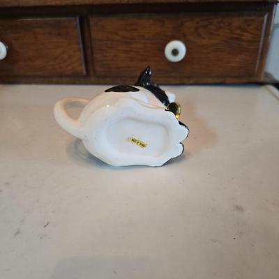 Holstien cow cookie jar - Villeroy & Brooch collectible plate - Cow napkin holder - creamer and more