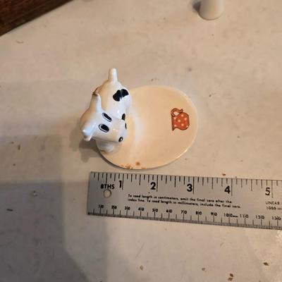 Dairy cows & Decorations - Milk - Kitchen towels & hot pads - basket - Holstien pottery and more!