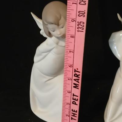 Two Llardo angel figures - Both with flaws -