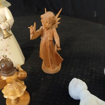 Small angels - Wood carved angels - Vintage British Hong Kong angels - Kissing angels