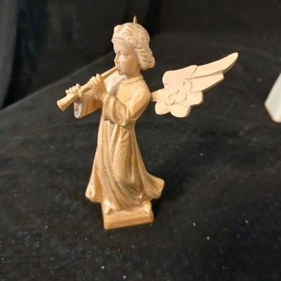 Small angels - Wood carved angels - Vintage British Hong Kong angels - Kissing angels