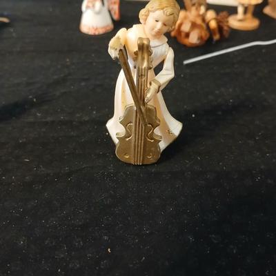 Small angels - Wood carved angels - Vintage British Hong Kong angels - Kissing angels