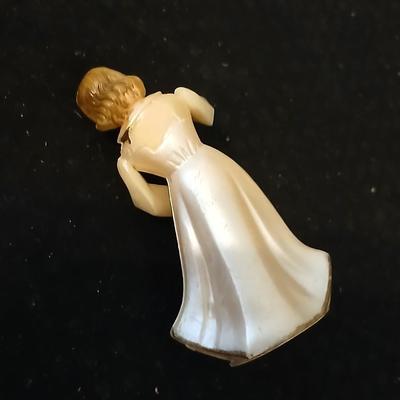 Small angels - Wood carved angels - Vintage British Hong Kong angels - Kissing angels