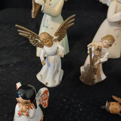 Small angels - Wood carved angels - Vintage British Hong Kong angels - Kissing angels