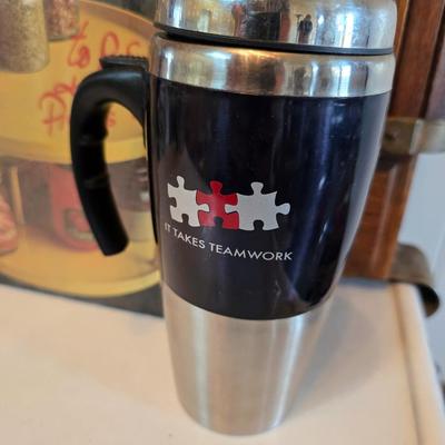 Brand new Cusinart coffee maker with a collection of mugs - including two insulated mugs and a turntable / lazy Susan