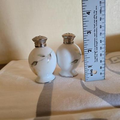 Serving pieces - Dawn Rose fine china dinnerware, manufactured by Sango and Style House in Japan.