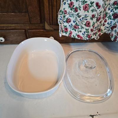 Corningware cookware with Litton micro-browner - and an apron