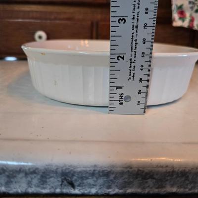 Corningware cookware with Litton micro-browner - and an apron