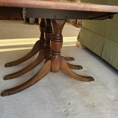 Drop Leaf Table With Triple Pedestal (D-MG)