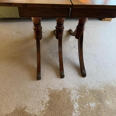 Drop Leaf Table With Triple Pedestal (D-MG)