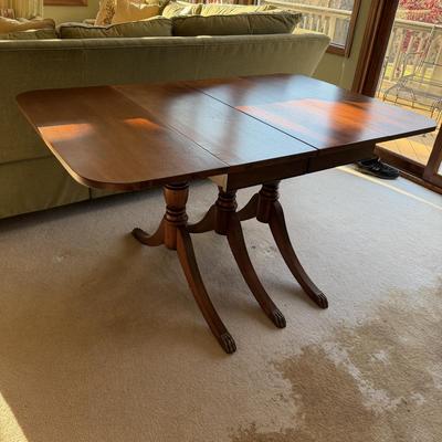Drop Leaf Table With Triple Pedestal (D-MG)