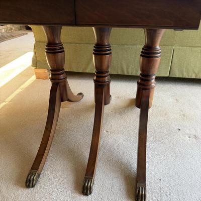 Drop Leaf Table With Triple Pedestal (D-MG)