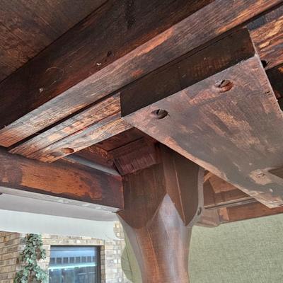 Drop Leaf Table With Triple Claw Footed Pedestal (D-MG)