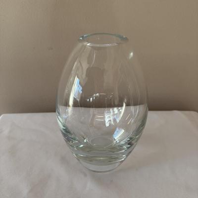 Two Glass Vases (D-MG)