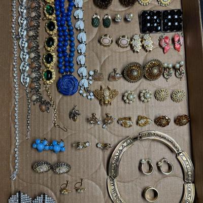Sale Photo Thumbnail #350: Includes some designer pieces (including Ivana Trump), earrings (including clip-ons), necklaces, brooches, pins, and more. Total of 100+ pieces. [RM]