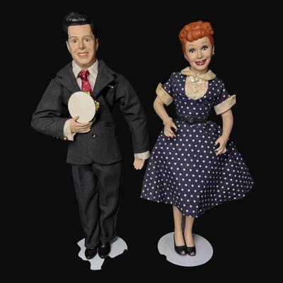 Sale Photo Thumbnail #396: From the Hamilton Collection. Measurement: 17.5”H. [JP]