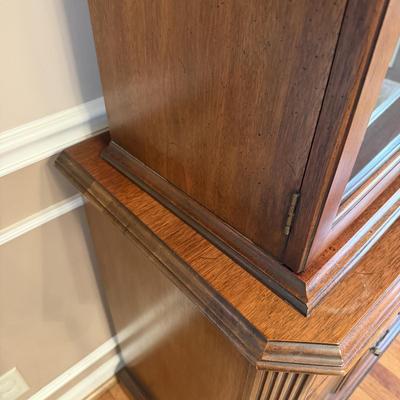 Two Piece China Hutch (DR-MG)