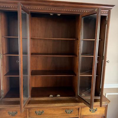 Two Piece China Hutch (DR-MG)