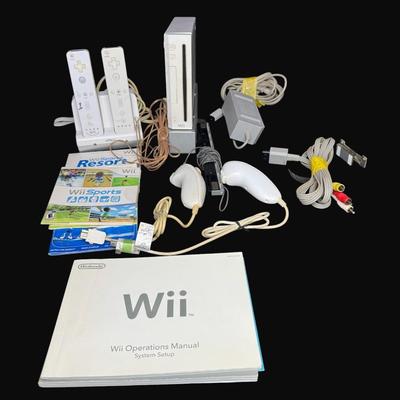 Sale Photo Thumbnail #424: Includes console, controllers, and games. Not tested. [JP]