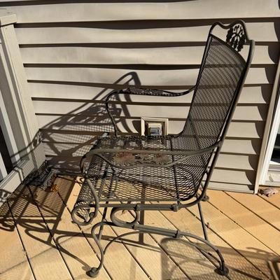 Metal Chair & Ottoman (UD-MG)