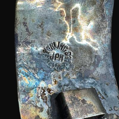 Sale Photo Thumbnail #440: **WIRE TRANSFER IS REQUIRED IF SHIPPED.** [26.25g] By JPM of Mexico. Some pieces of inlay are missing. Measurement: 7”L. **ALL PRECIOUS METALS SALES ARE FINAL. NO REFUNDS WILL BE GIVEN FOR ANY REASON.** [CS]